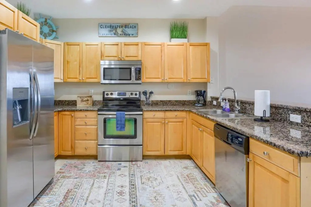 506 Harborview Grande