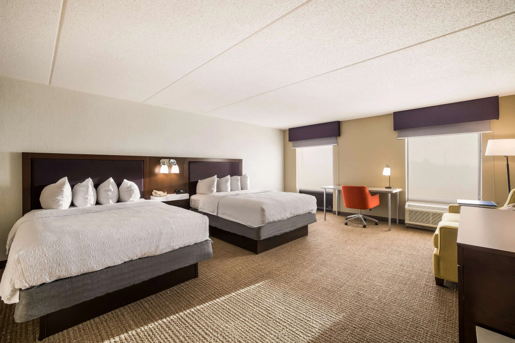 Hampton Inn McHenry