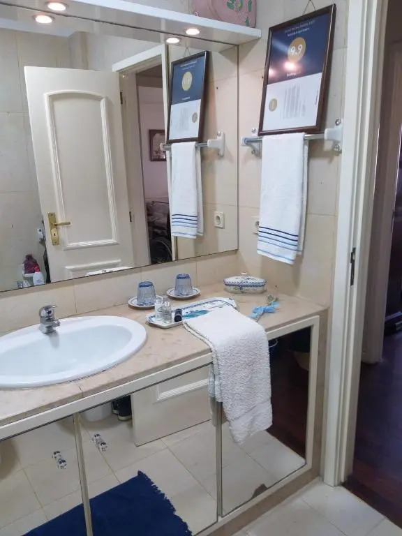 Avenida 8 apartment