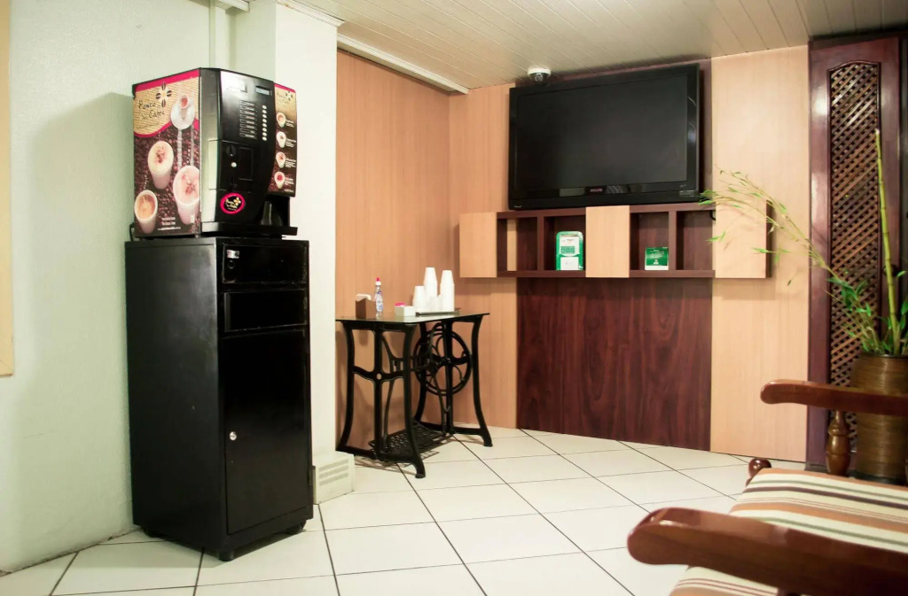Colossi Hotel