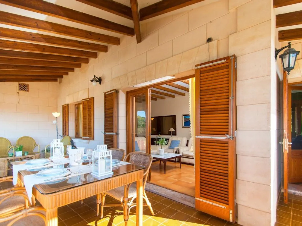 Villa Teix de Bonaire para 10, jardines y vista mar