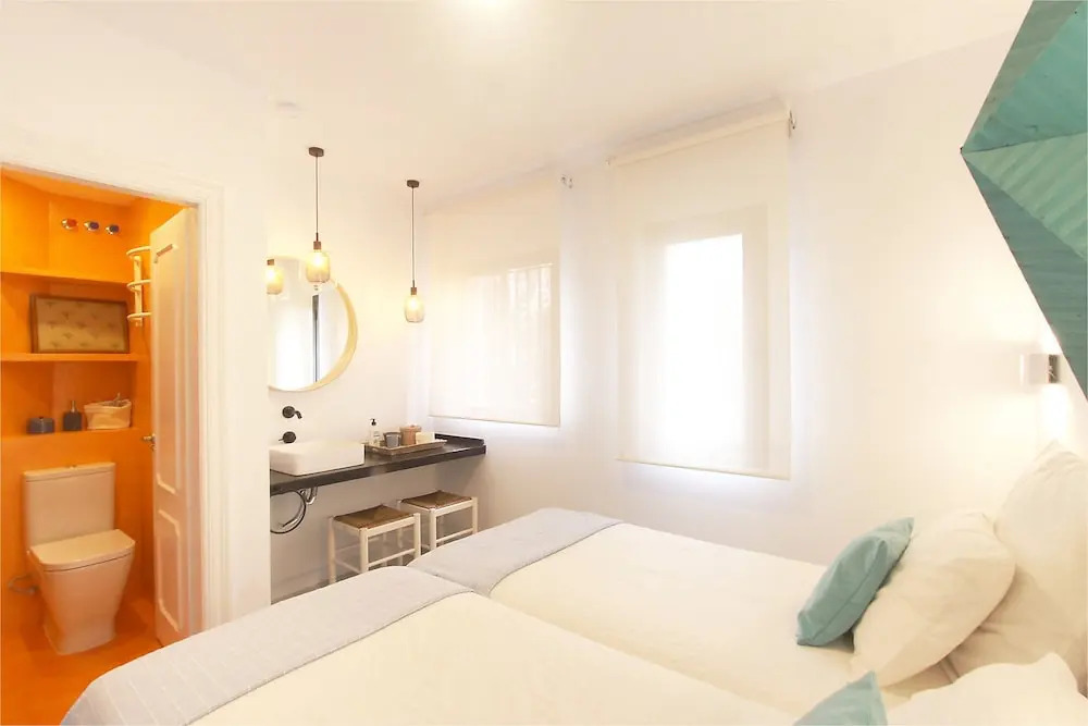 1098 Beachront Modern Duplex Penthouse Roof Terrace 3 Pools