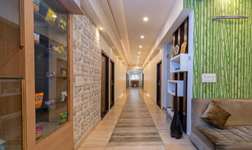 Hotel P Grand By OYO Rooms