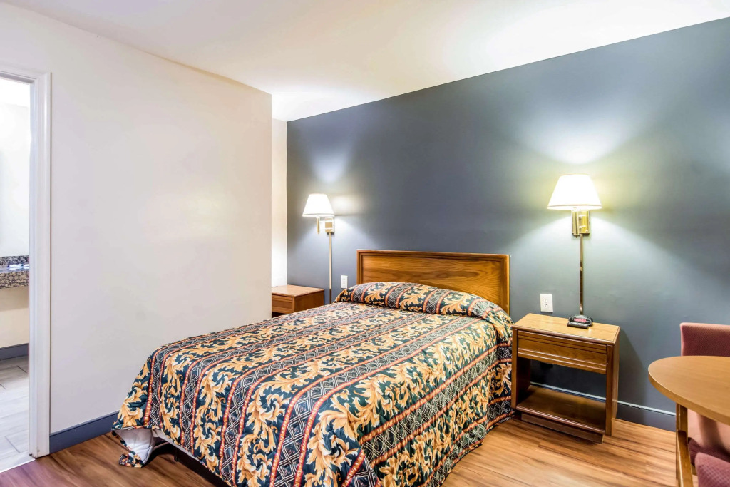 Brentwood Inn Richmond South
