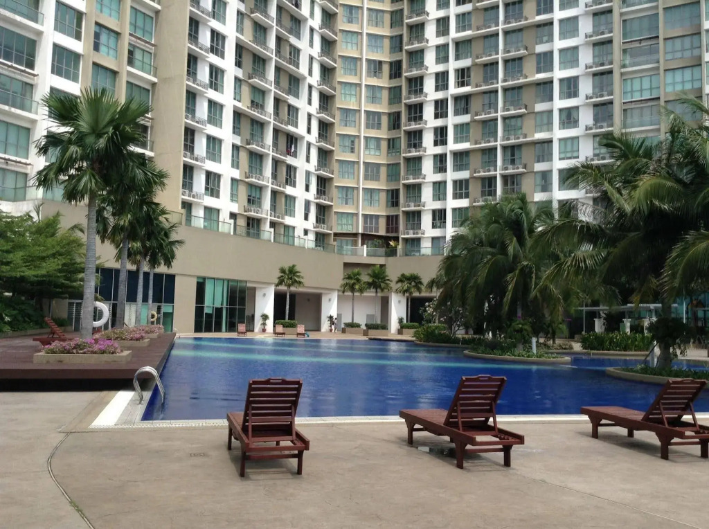 A&F Tropics Homestay
