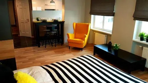 Colonel Suites & Apartments