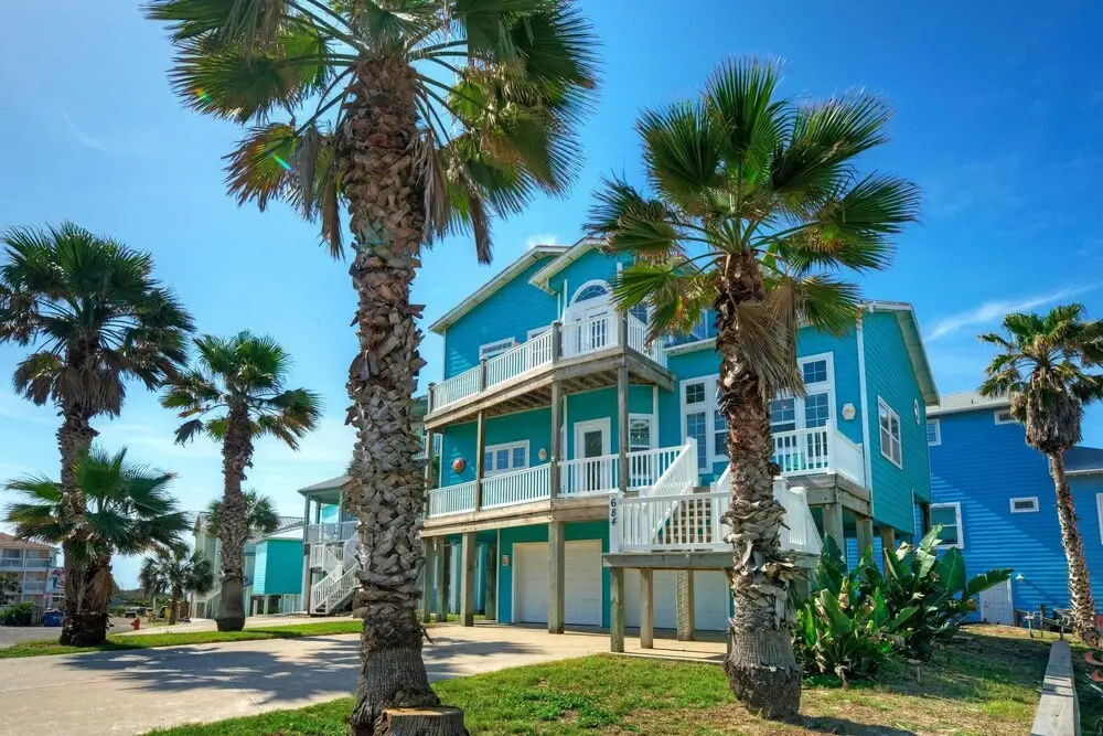 Sleeps 24 2 Homes w/ Beach Boardwalk Access & Deck Views Steps to the Beach