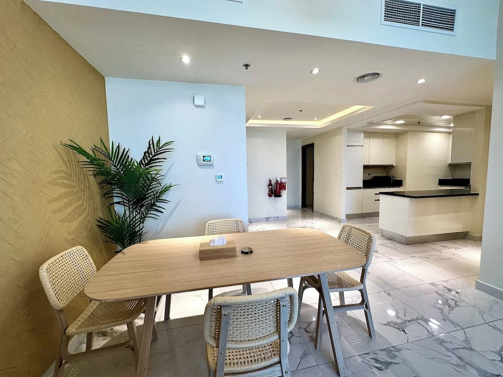 Lux BnB I Amna Tower I Sky Line Views