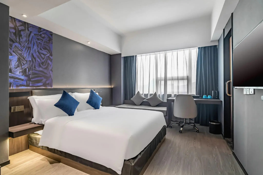 Insail Hotels (Guangyuanxincun Jingtai Pedestrian Street Guangzhou)