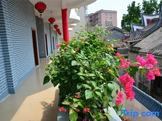 Nanxiong Guangfu Ren Inn