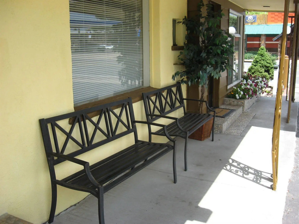 The L Motel Downtown/NAU Conference Center