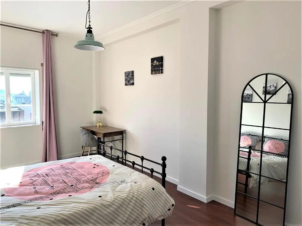 Charming City Center 140m2 & FREE Parking