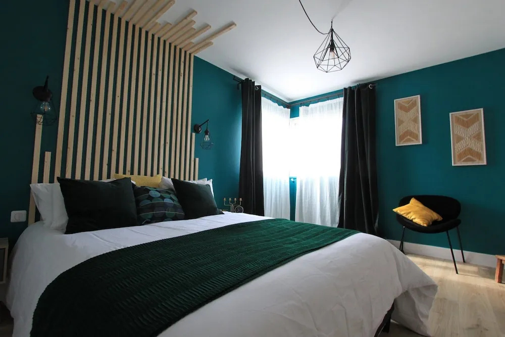 Apartement 120m with garden in a villa