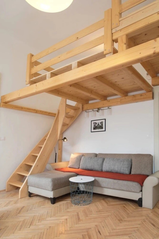 Wenceslas Apartment for 10 with AC