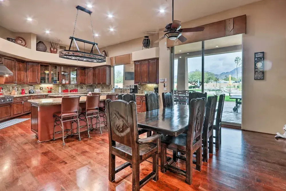 Lavish Estate w/ Sports Court & Home Theater!