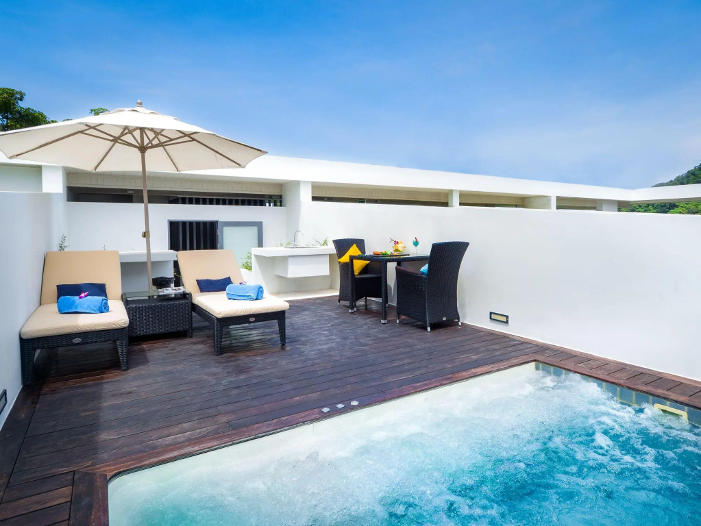 Lets Phuket Twin Sands Resort & Spa
