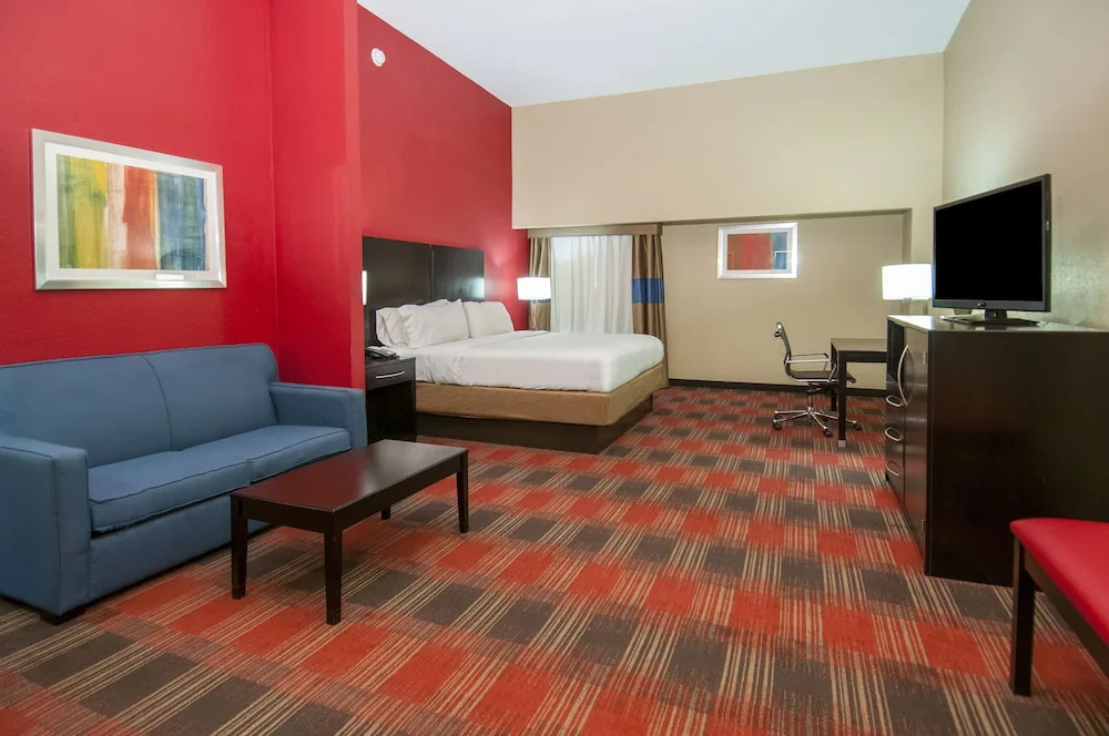 Jackson Hotel and Suites