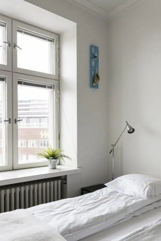 2ndhomes Bright Top Floor Studio in Fredrikinkatu