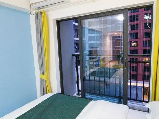 Huileju Apartments (Foshan railway station store)