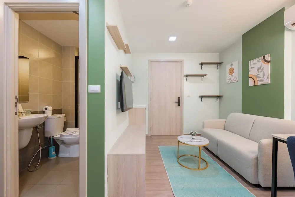 Peaceful Retreat in Heart of Phuket C210