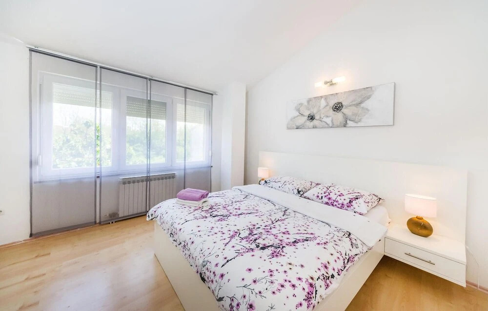 Beautiful Home in Zaton With Wifi, Outdoor Swimming Pool and Heated Swimming Pool