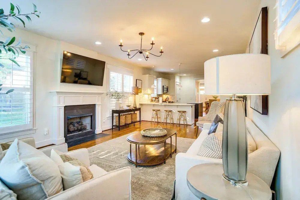 Walk to 12 South: Getaway w/ Outdoor Dining!