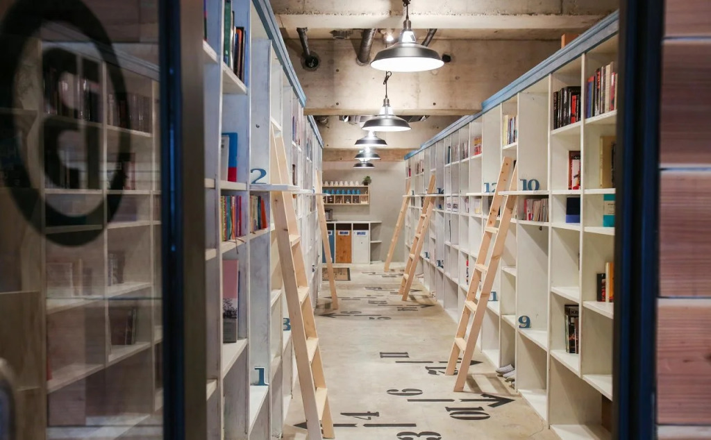 bnbplus Niigata Book Inn