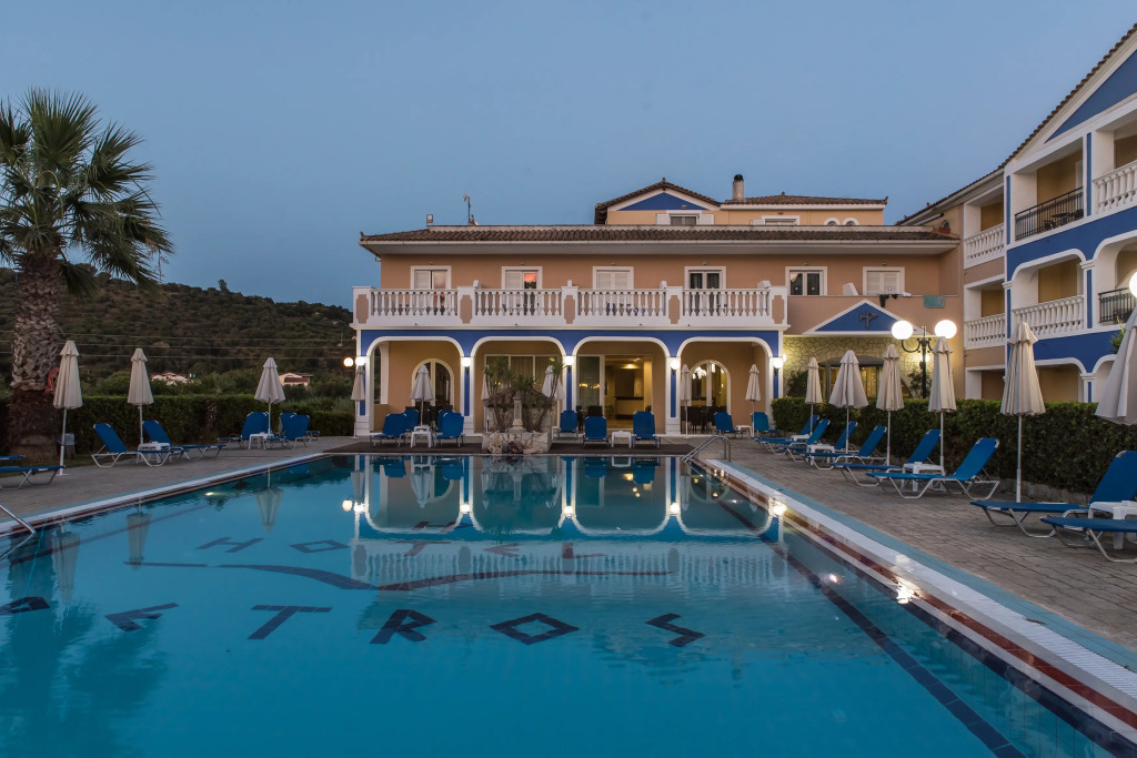 Hotel Petros
