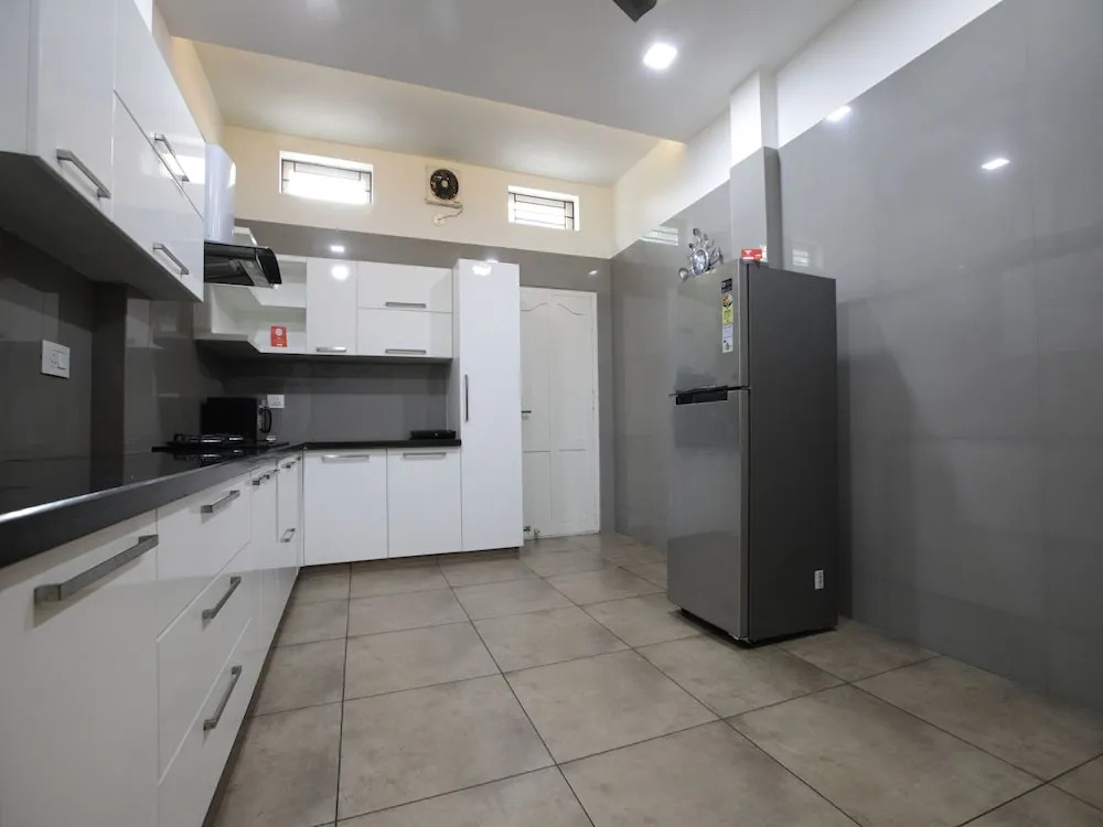 OYO 13659 Home Modern 2 BHK Edapally