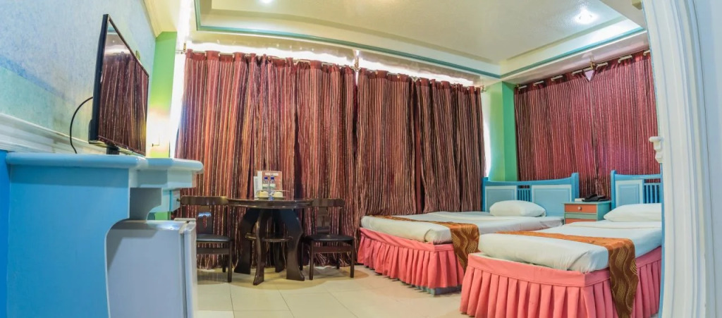 Golden Palace Hotel
