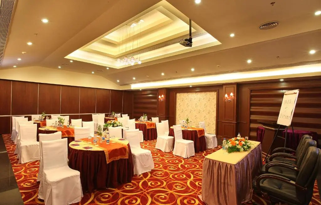 La Classic- Attibele, Hosur