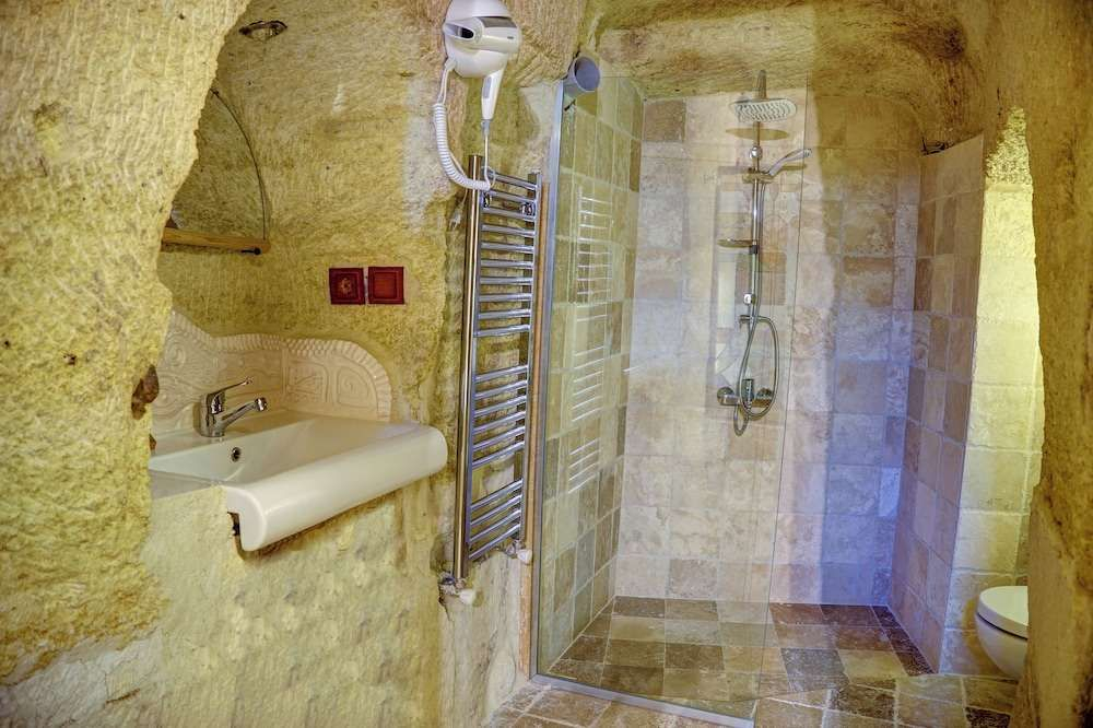 Gibos Cave Hotel