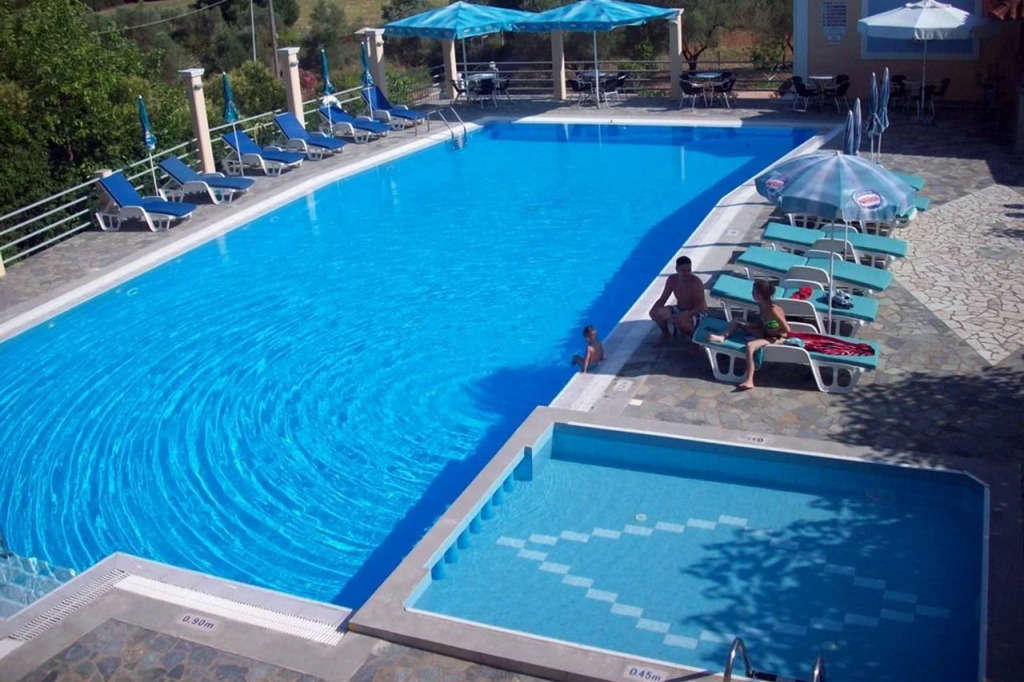 Ionis Hotel