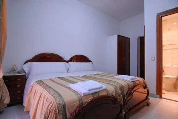 Hostal Reconquista