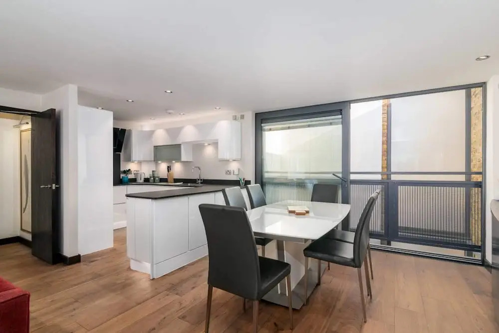 Beautiful 3BR Mews Home, 5min From Paddington