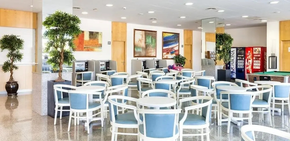 Apartamento cerca de Water World y Gnomo Park