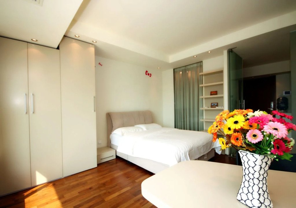 Rich&Young Seasons Park Service Apartment
