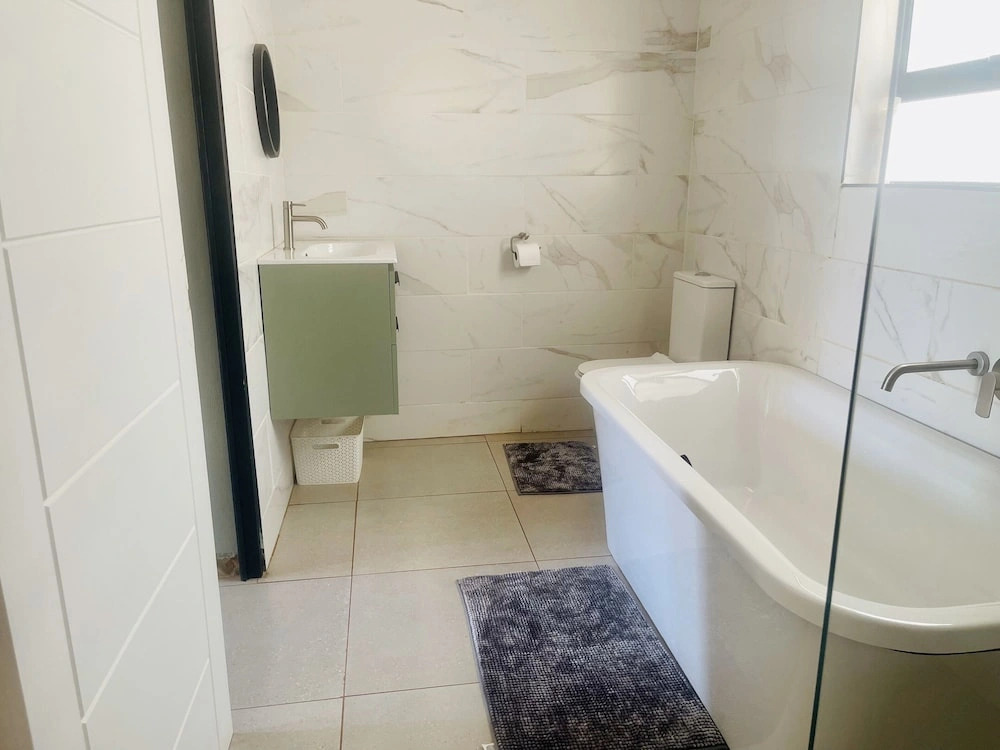 Room in B&B - Trendybliss Guest House - N0296