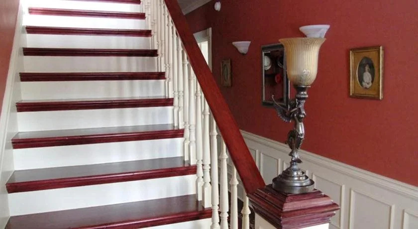 B&B Hillhouse