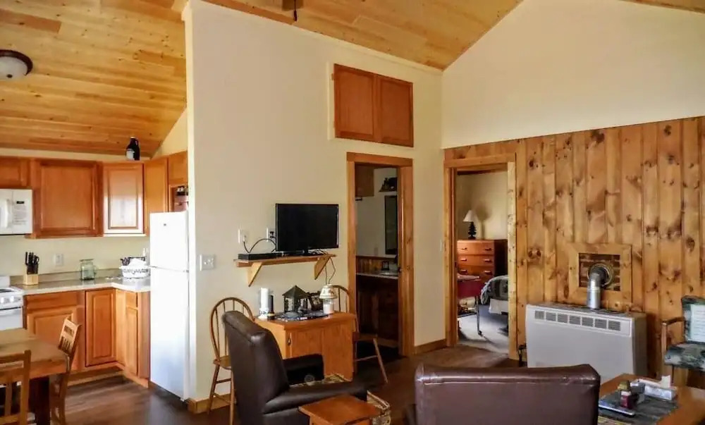 Knotty Pine Resort- White Pine 2 Bedroom Condo