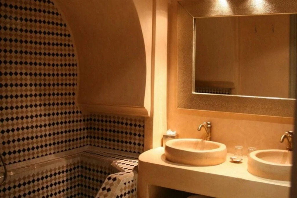 Riad Shama & Traditions