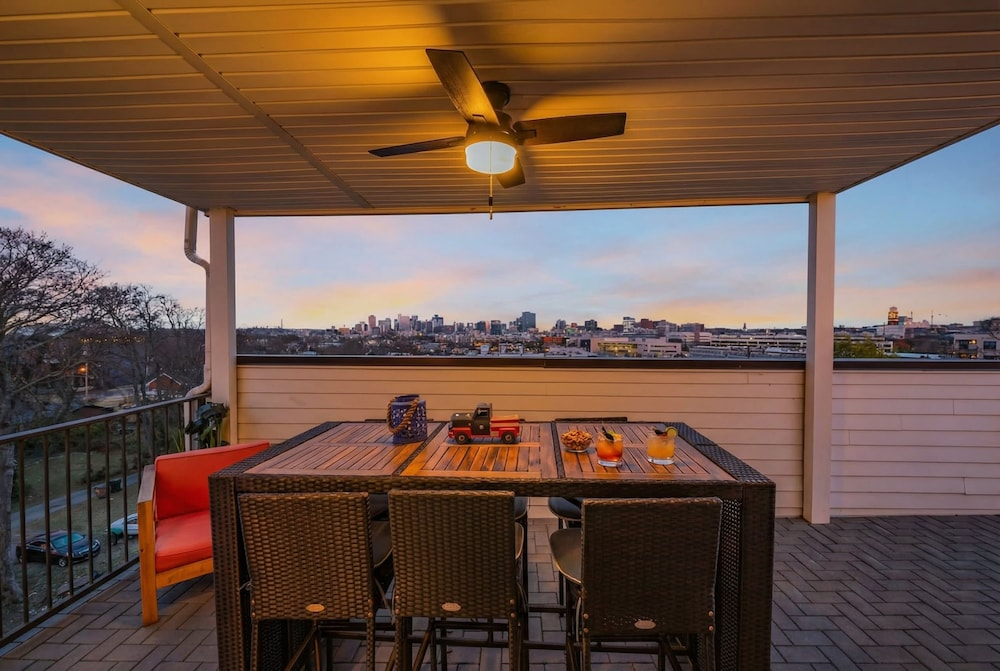 Nashvegas 13 Beds Rooftop Views Mins to Broadway