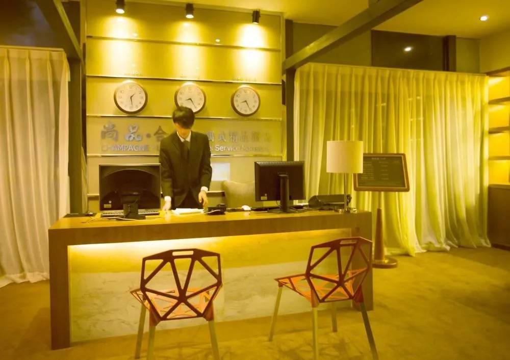 Qunming Shangping Hotel