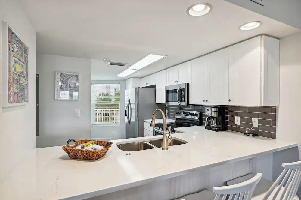 Seacrest 301B is a 2 BR Gulf front on Okaloosa Island by RedAwning