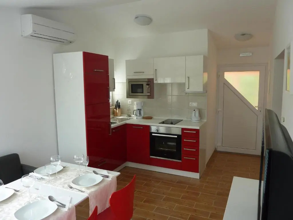 Apartments Ori
