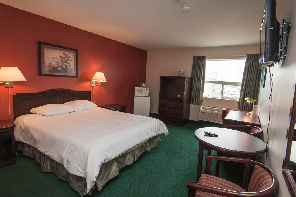 Burntwood Hotel and Restaurant