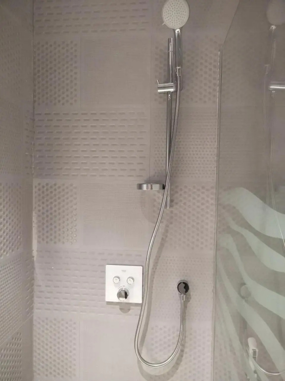 Crown Suites