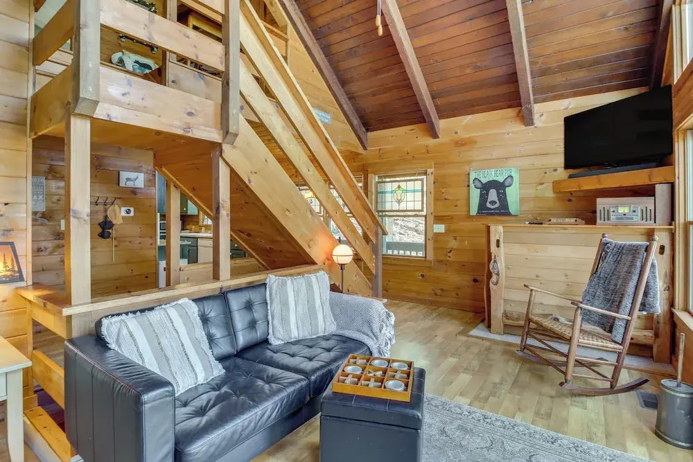Ellijay Cabin 7 Mi to Dtwn: Hot Tub & Mtn Views