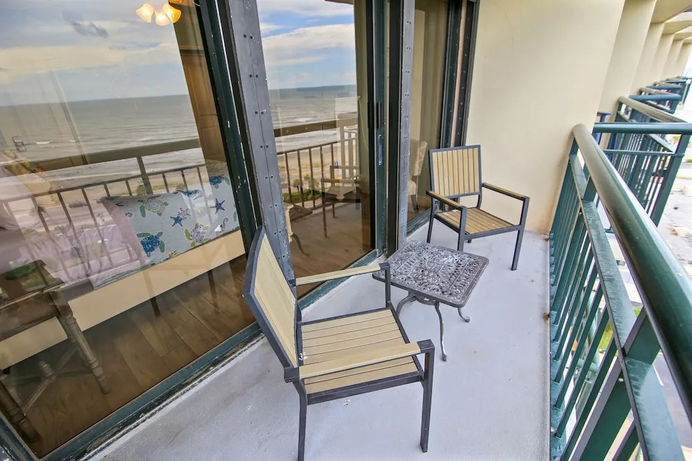 San Luis 1136 - Luis' Lighthouse 2 Bedroom Condo