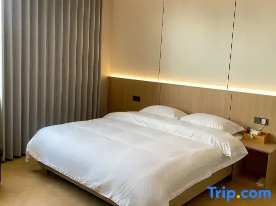Jinglu Homestay